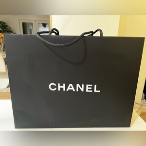CHANEL Classic Large Black Gift Bag